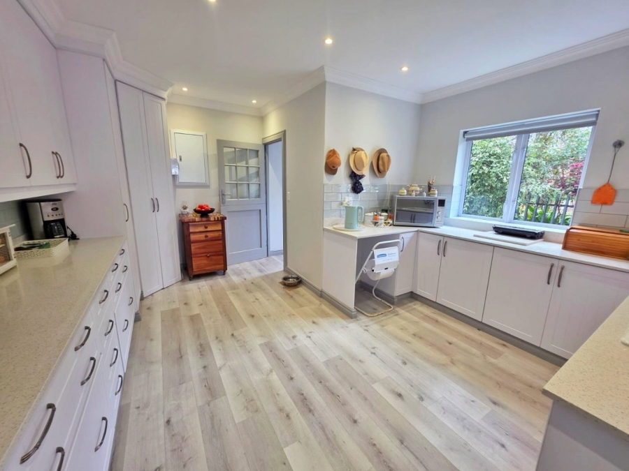 12 Bedroom Property for Sale in Wilderness Central Western Cape